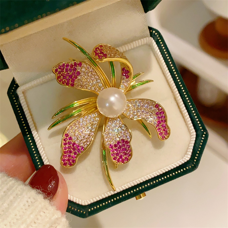 Trâm Cài Áo Hoa Phong Lan Đính Ngọc Trai - Hình ảnh 5