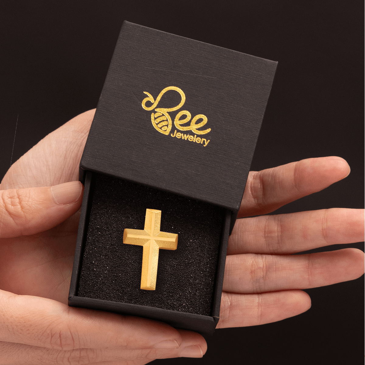 Ghim cài áo thánh giá mạ vàng 24K