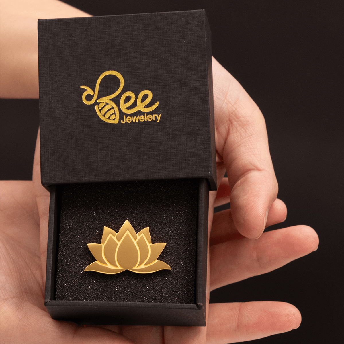 Ghim Cài áo Hoa Sen Mạ vàng 24K