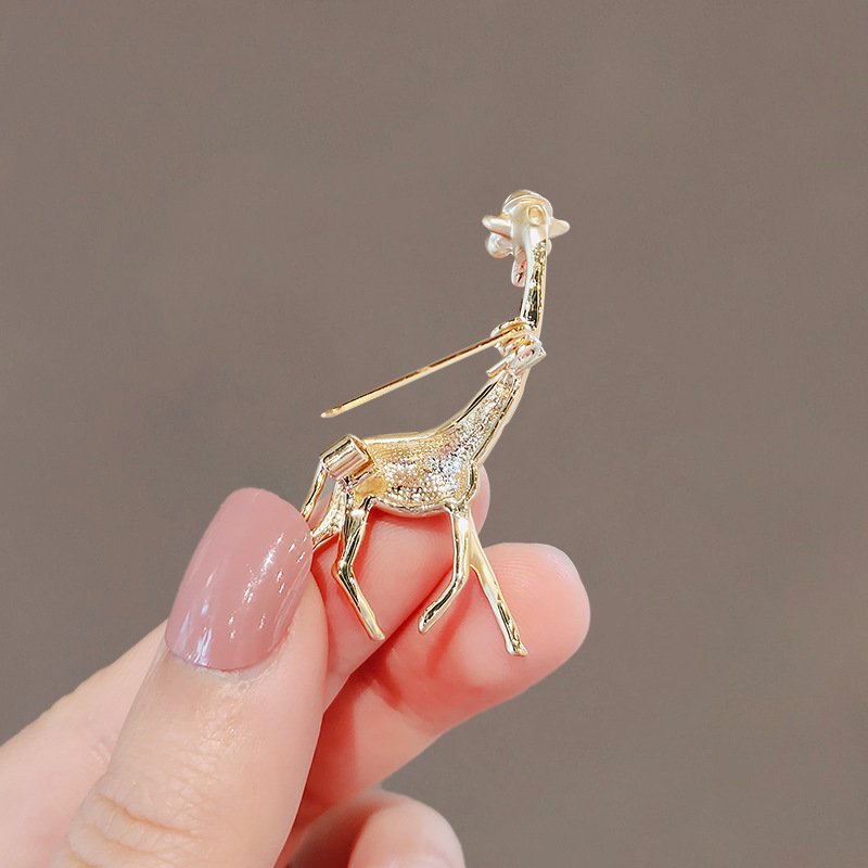 Trâm Cài Áo Hươu Cao Cổ Đính Đá - Hình ảnh 2