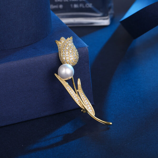 trâm cài áo hoa tulip