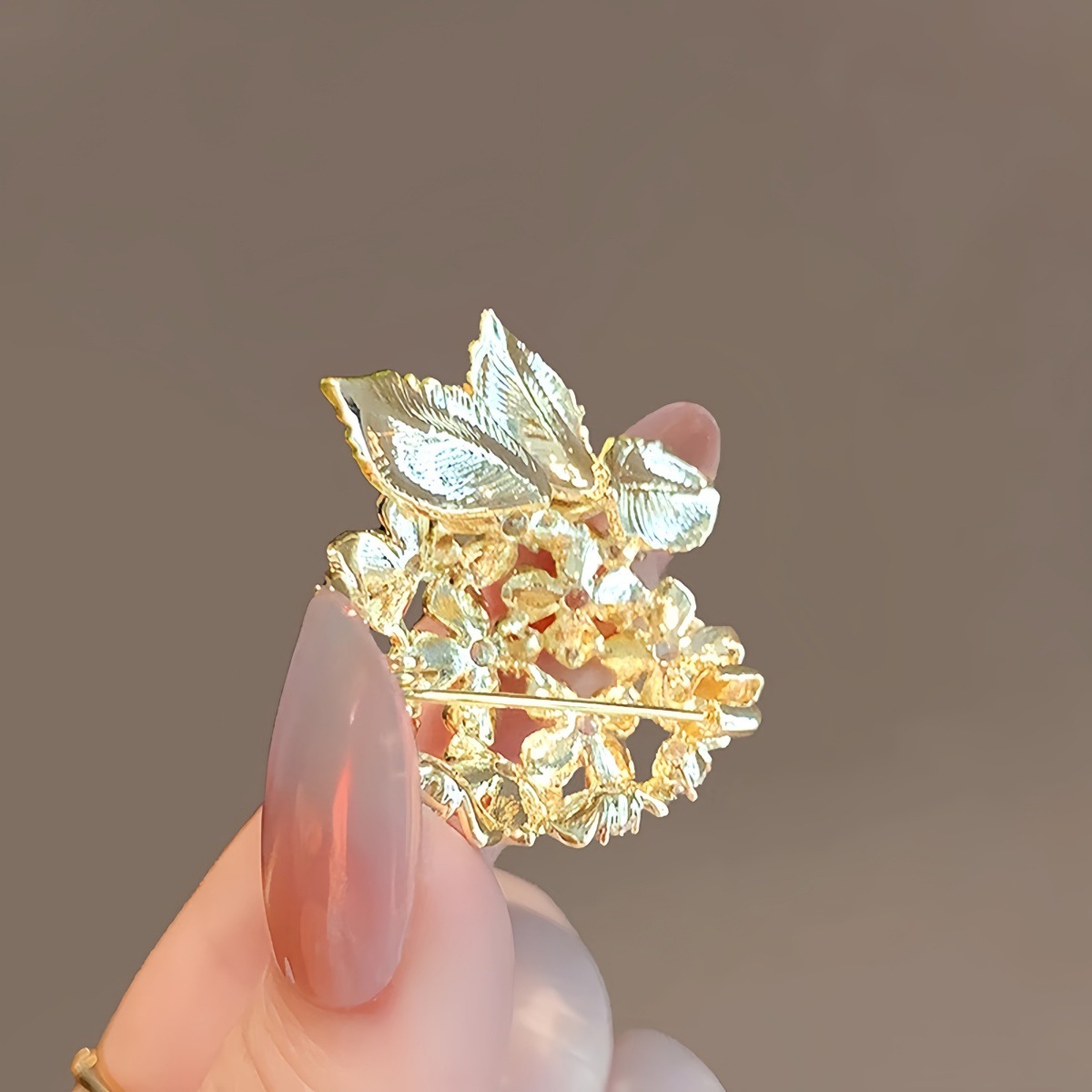 Trâm Cài Áo Hoa Cẩm Tú Cầu Xanh Đính Đá - Hình ảnh 2