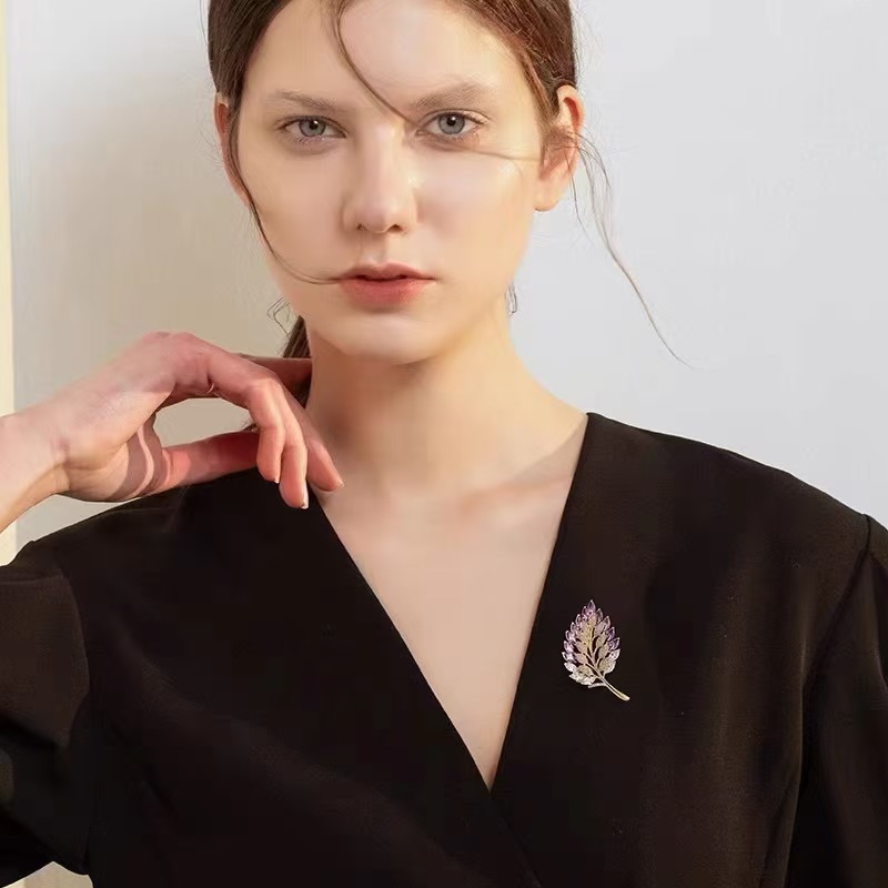 Trâm Cài Áo Lá Đính Phale Tím Cao Cấp - Hình ảnh 12