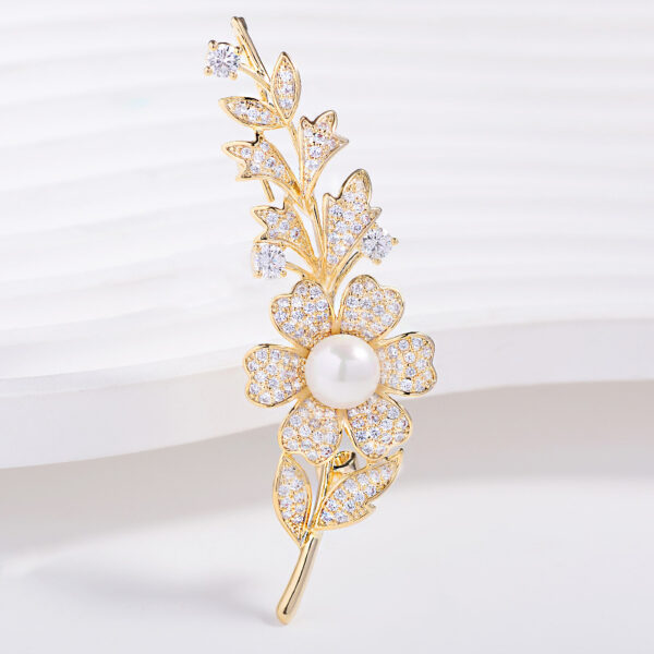 trâm cài áo nhành hoa đính ngọc trai