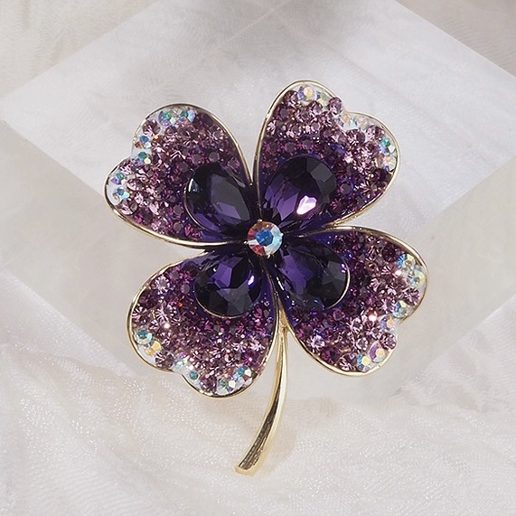 Trâm Cài Áo Cỏ 4 Lá Đính Phale Tím - Hình ảnh 7