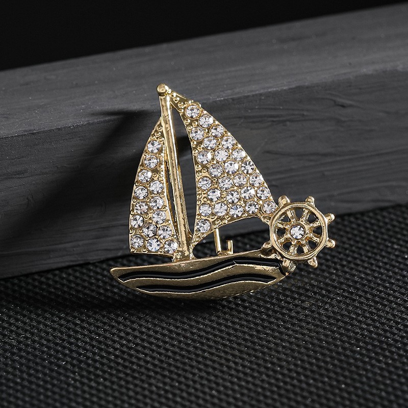 trâm cài áo chiếc thuyền đính đá