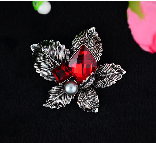 trâm cài áo hoa mây retro