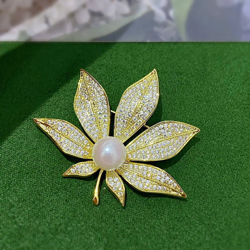 Trâm Cài Áo Chiếc Lá Đính Ngọc Trai - Hình ảnh 3