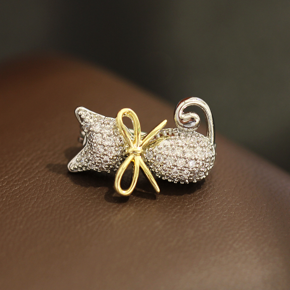 trâm cài áo mệnh kim