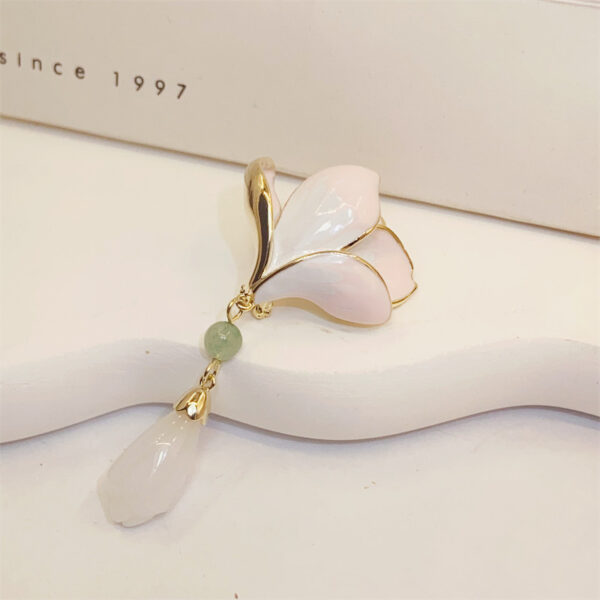 cài áo vest tráng men