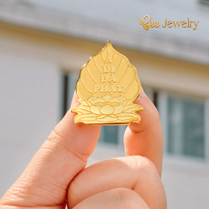 Ghim Cài Áo Lá Bồ Đề A Di Đà Phật Mạ Vàng 24K
