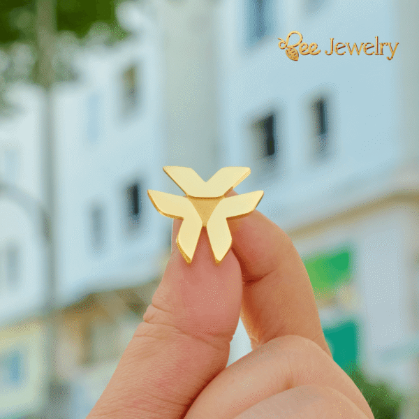 Huy hiệu cài áo VIB mạ vàng-1