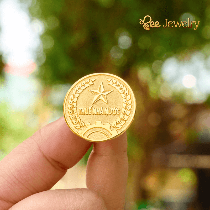 huy hiệu cơ quan thuế mạ vang 24K